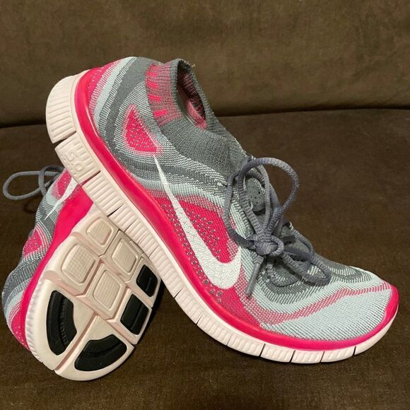 Near mint Nike Flyknit Free 5.0 raspberry wolf grey slip one sock racer wmns 9.5 - Picture 10 of 16